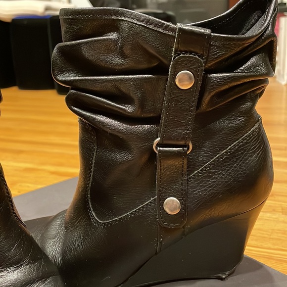 Kenneth Cole - ankle wedge boots - Picture 2 of 6